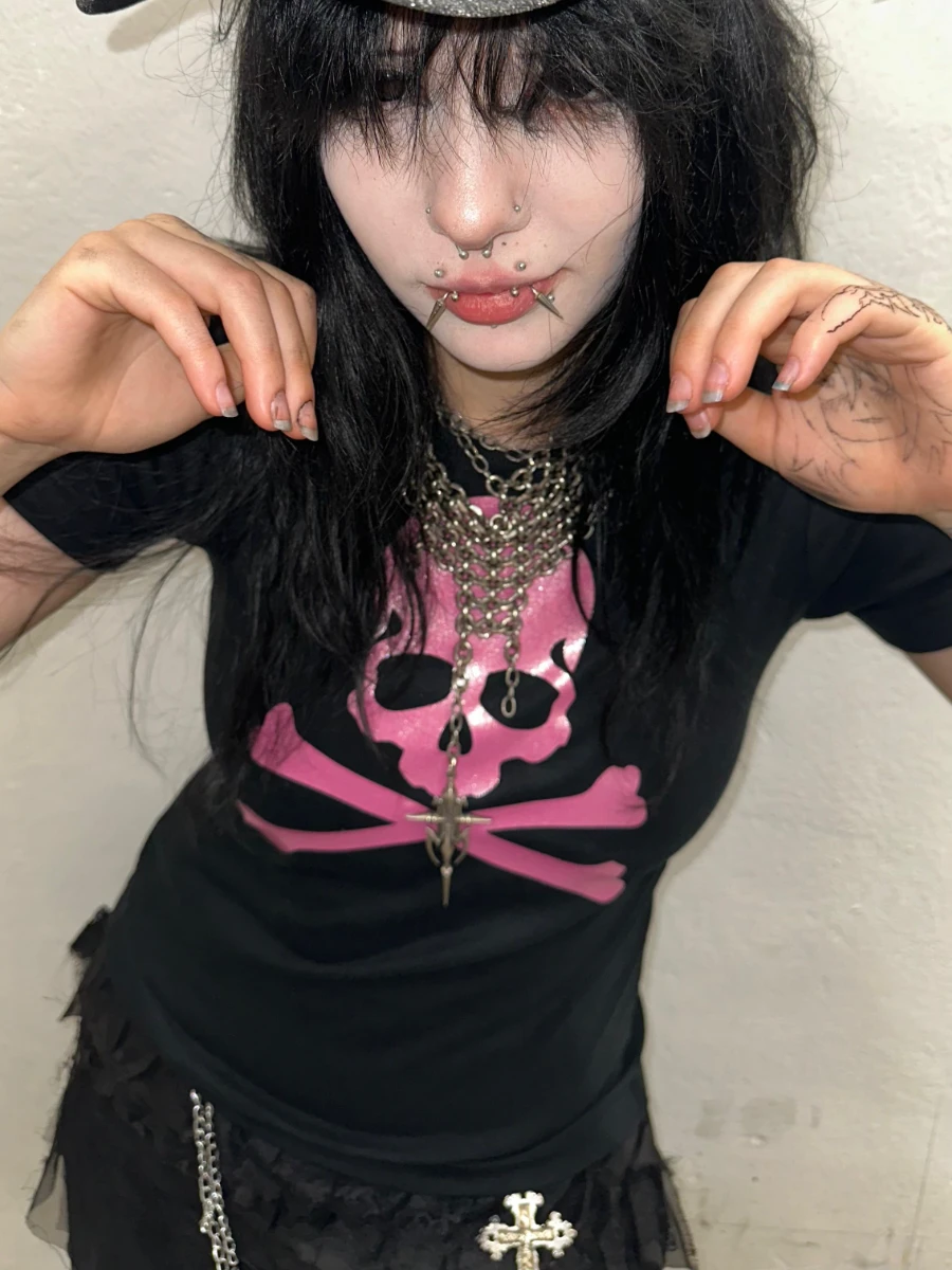 Camiseta calavera rosa brillante