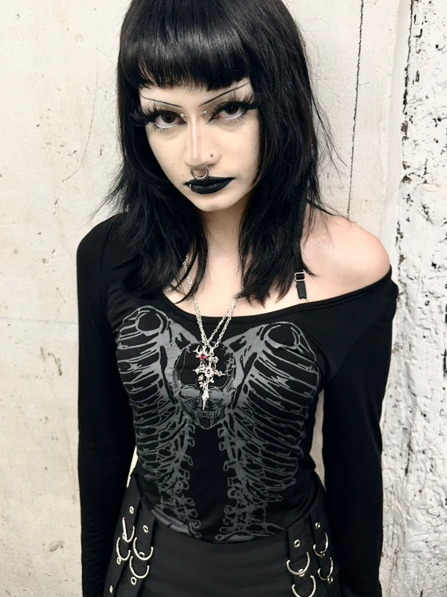 Camiseta espina de metal manga larga